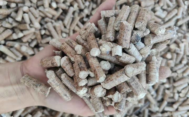 山東秸稈顆粒機(jī)顆粒燃料